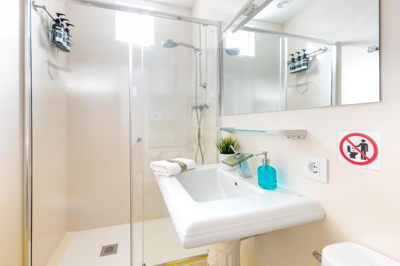 Apartamento Bright Penthouse With Terrace In Madrid Center Exterior foto