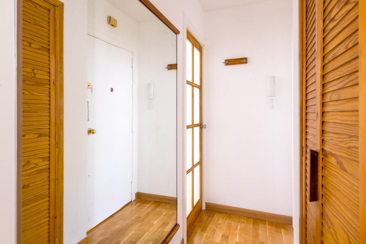 Apartamento Bright Penthouse With Terrace In Madrid Center Exterior foto
